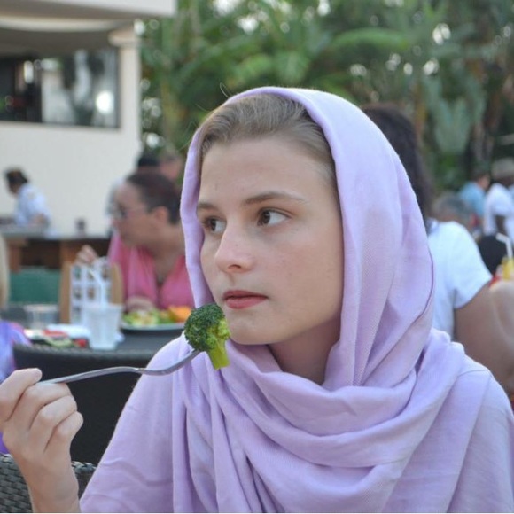 Meet your Posher, Krista - Picture 9 of 16